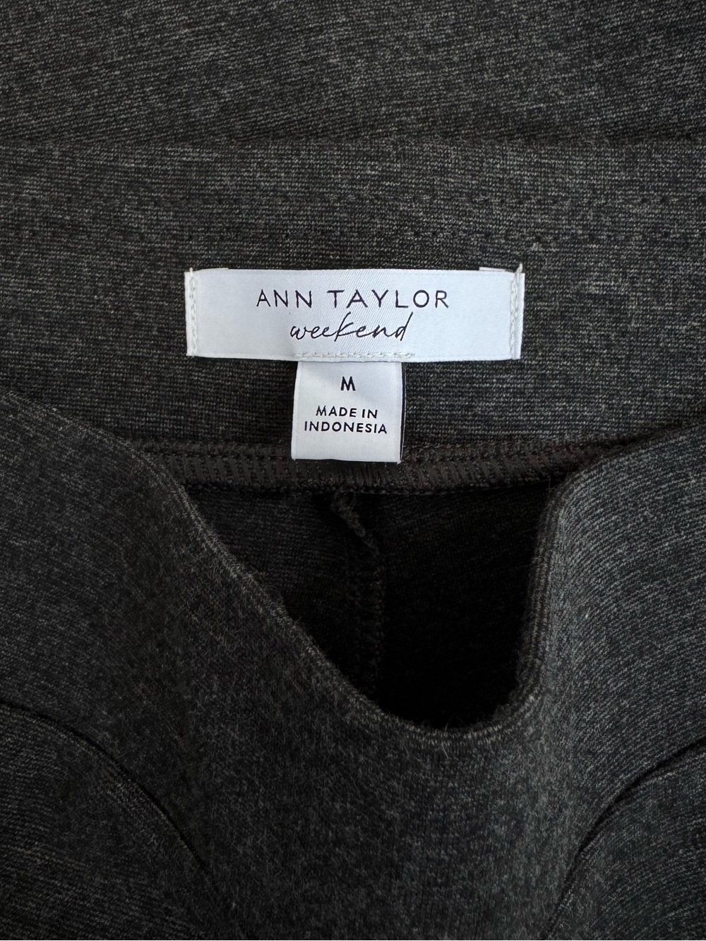 Ann Taylor - Women’s Weekend Dark Gray Pull-up Knit Pants (medium) - Picture 5 of 5